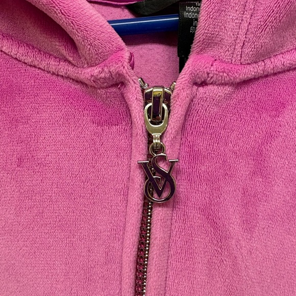Victoria's Secret On Point Pink Soft Velour Velvet Zip-Up Hoodie | Size Large 💗✨ - Picture 5 of 17